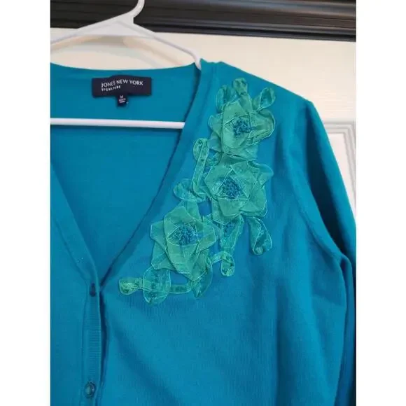 Medium blue cardigan - Picture 2 of 5